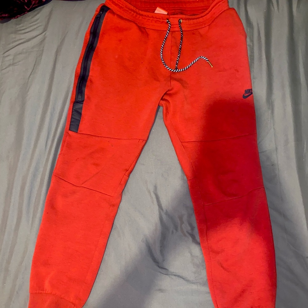 Red Nike Sweatpants